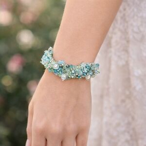 NWT Gorgeous Seafoam Green & Blue Bracelet
